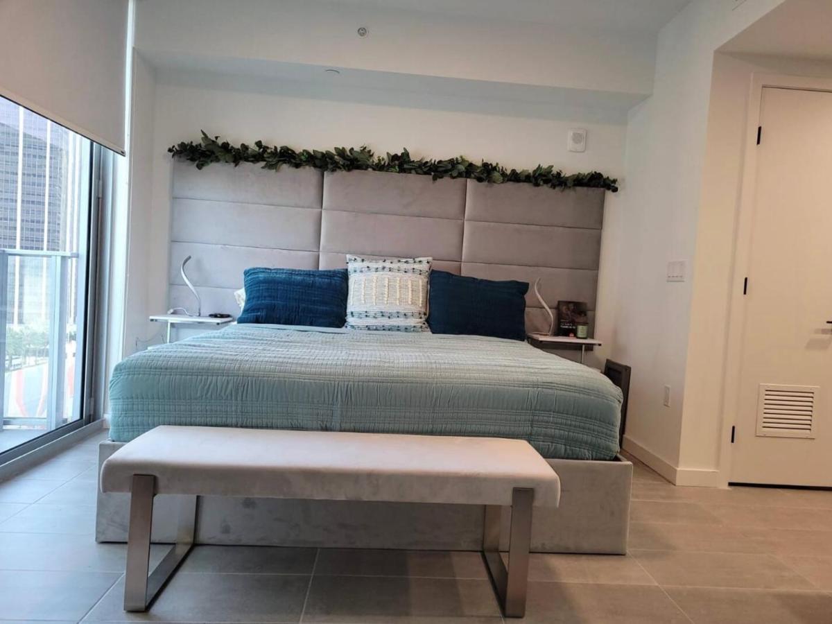 Comfortable Studio With King Bed And Queen Sofa-Bed Miami Bagian luar foto